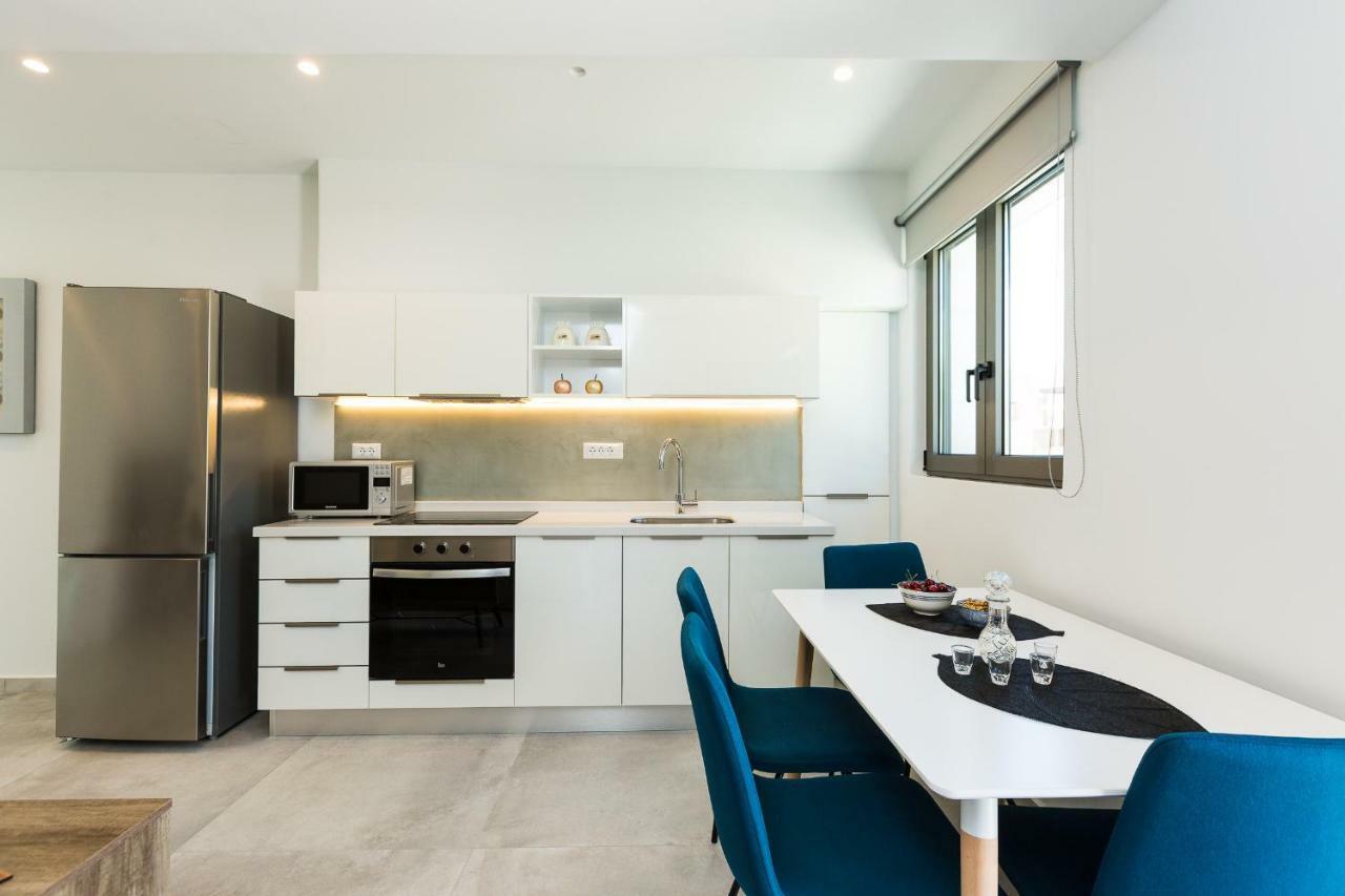Naiades Apartment- Minthi/ 1 Bedroom, Beachfront Πλακιάς Εξωτερικό φωτογραφία